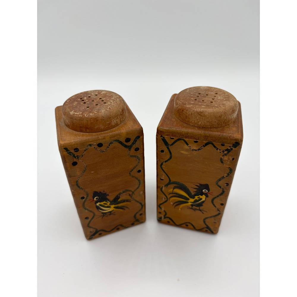Vintage Woodpecker Wood Ware Hand Painted Bird Salt and Pepper Shakers